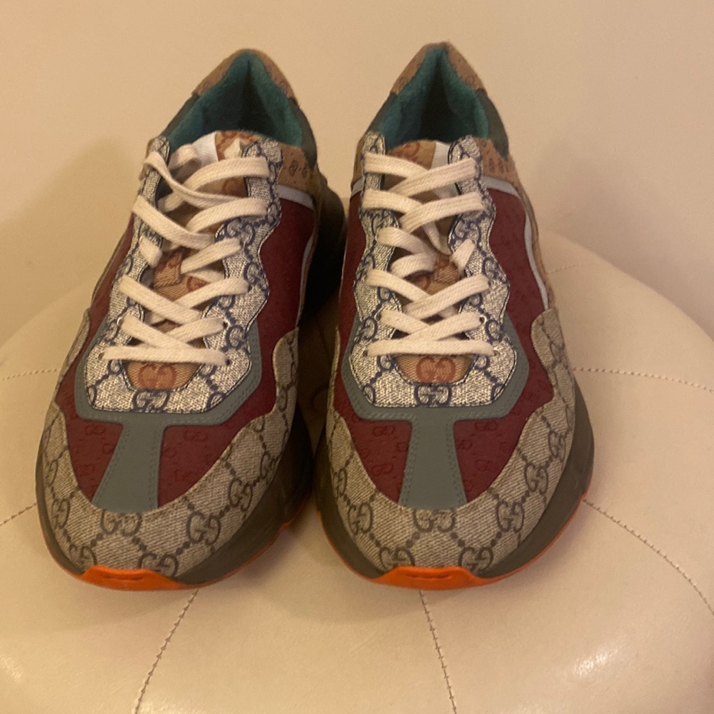 Gucci Mens sneakers